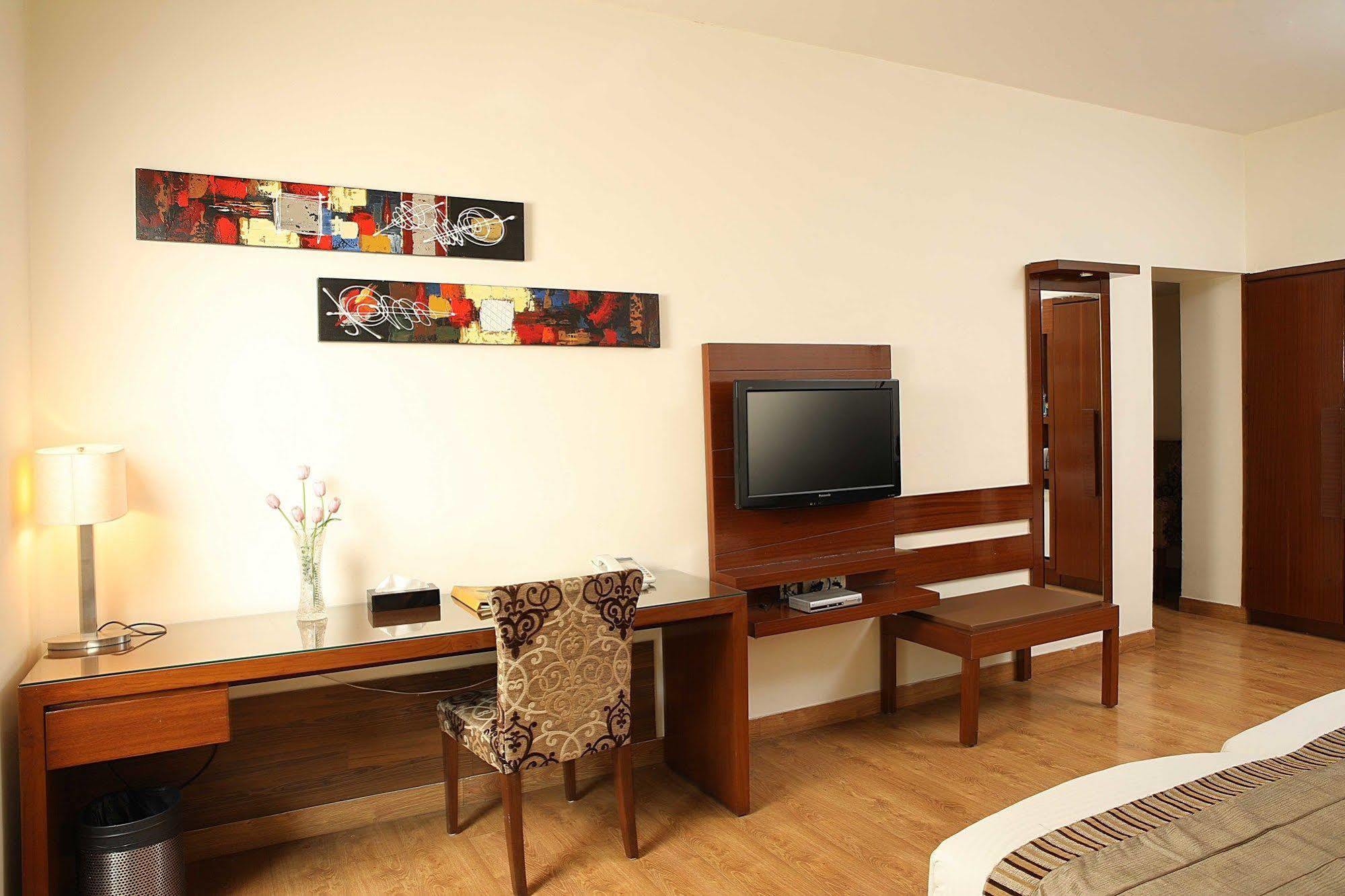 Ahuja Residency Sunder Nagar Hotell New Delhi Eksteriør bilde