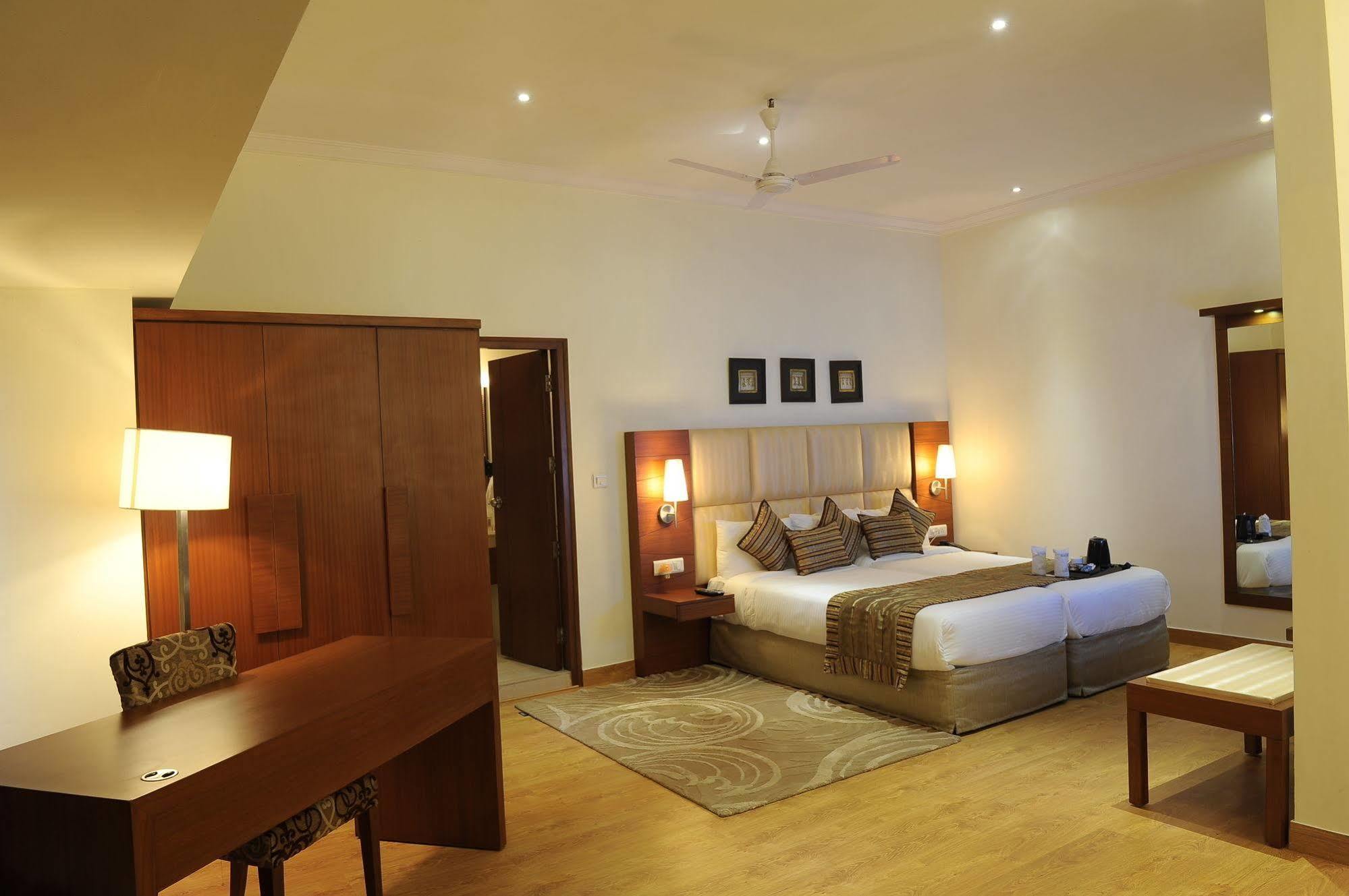 Ahuja Residency Sunder Nagar Hotell New Delhi Eksteriør bilde